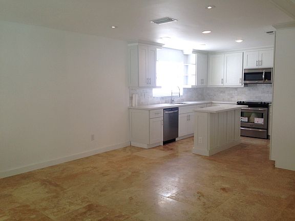 3rd image of 2458 Abaco Ave