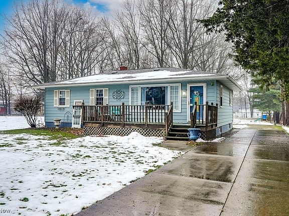 2nd image of 3966 Genevieve Blvd