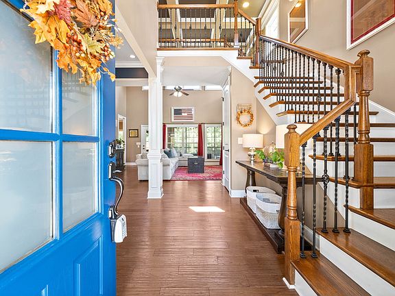 3rd image of 1002 Willow Cir