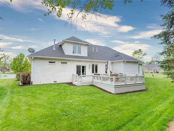 5th image of 298 Hidden Glen Dr
