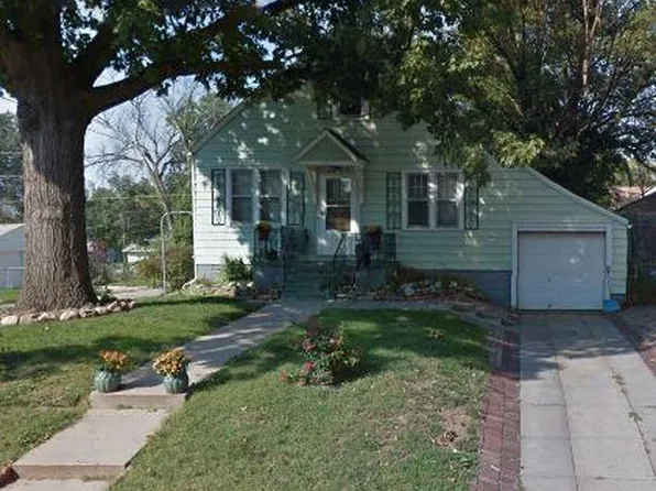 4236 Emmet St, Omaha, NE 68111