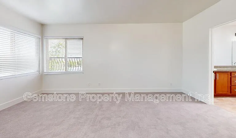 4560 60th St #17 — Photo 17