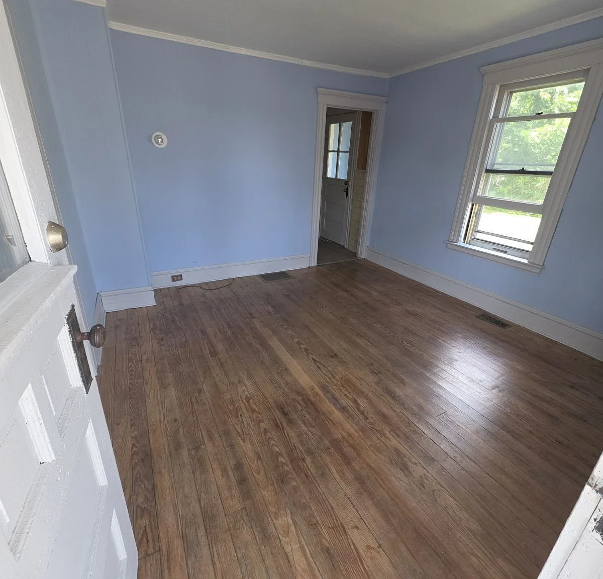 2 bed, 1.0 bath, 1728 sqft, $1,350 — Photo 4