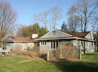 112 Sprain Brook Rd, Woodbury, CT 06798