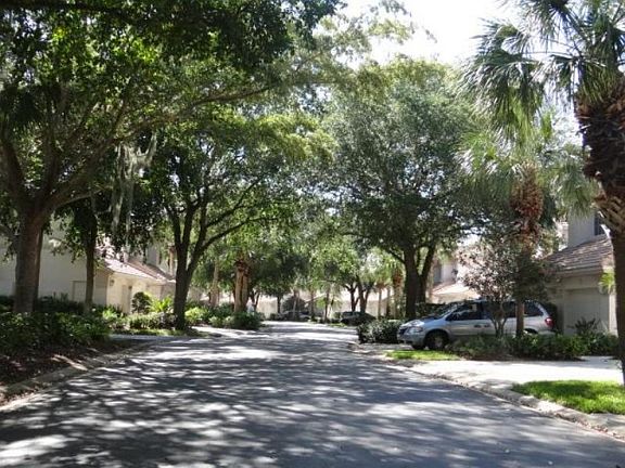 4th image of 4400 Riverwatch Dr Unit 202