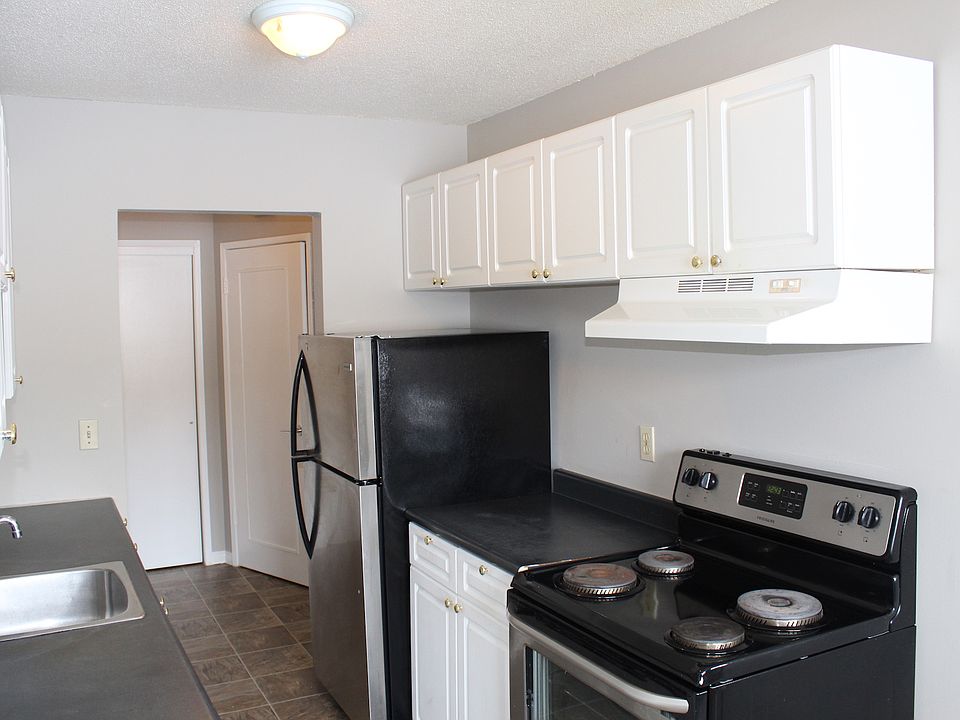 1st image of 40 Froom Cres #506611