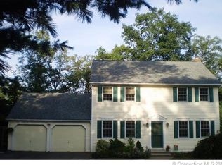 10 Ridgefield Dr, South Windsor, CT 06074