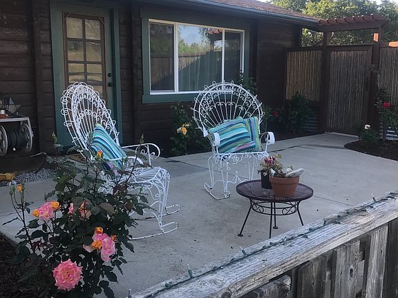 court yard by front door