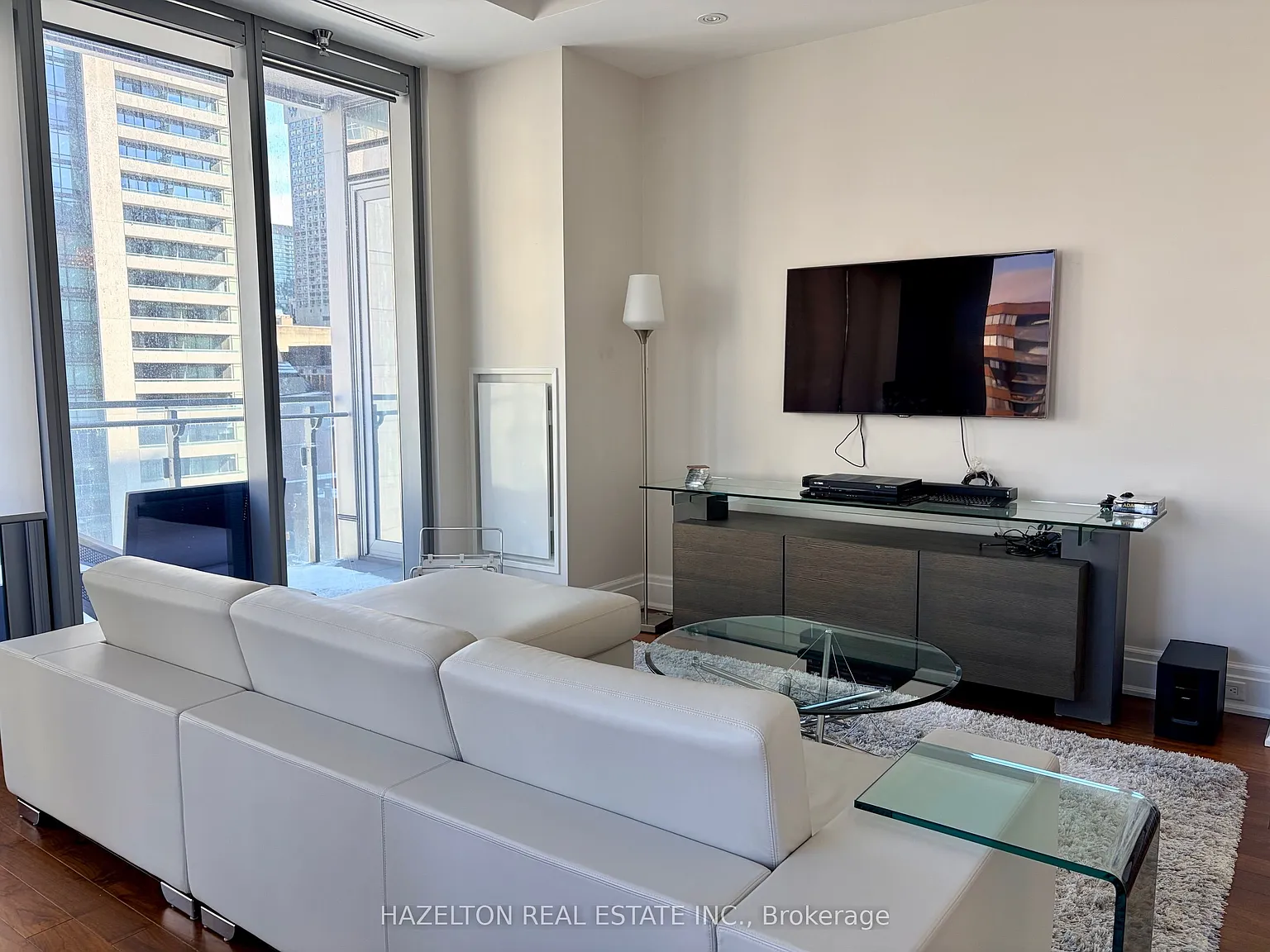 1 bed, $7,900 — Photo 2
