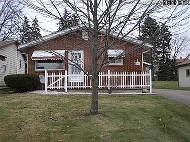 1st image of 831 Lincoln Ave