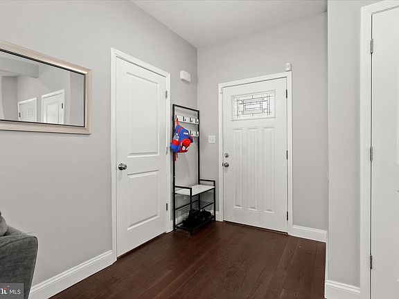 3rd image of 6603 Mount Vernon Ave