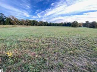 311 S Castor Rd, Shepherd, MI 48883