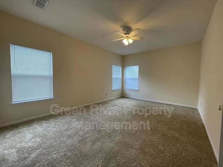 1804 Sea Pines Ln — Photo 32