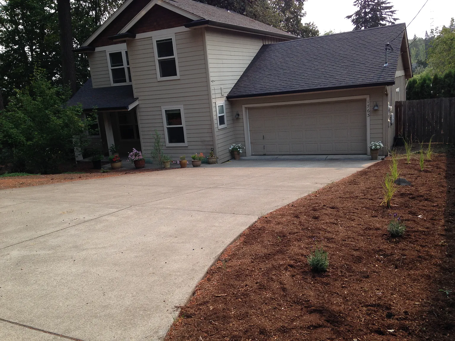 3 bed, 1.5 bath, 1734 sqft, $2,495 — Photo 4