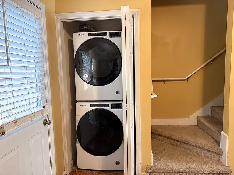 131 Cornerstone Pl — Photo 4