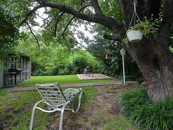 4th image of 3317 Eastridge Dr