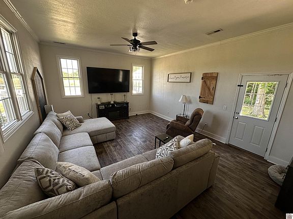 4th image of 2801 Golo Rd
