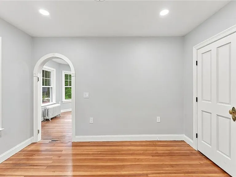1552 Kingstown Rd — Photo 26
