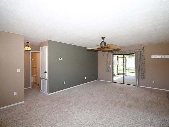 5th image of 745 Seven Gables Cir SE