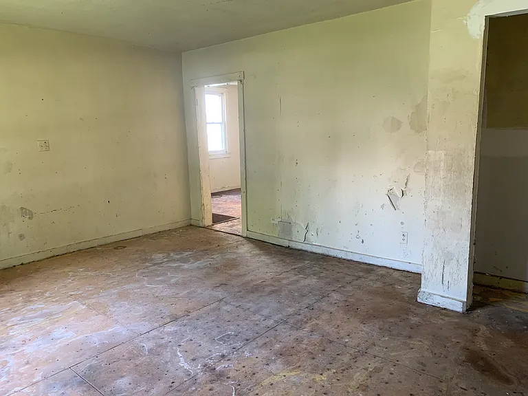 835 E Whitmer St — Photo 10