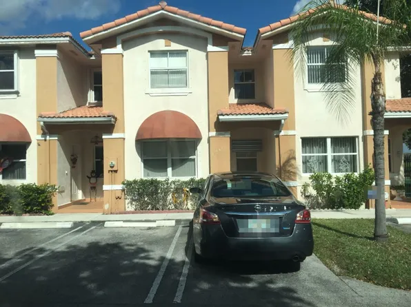 13851 SW 62nd Ter, Miami, FL 33183