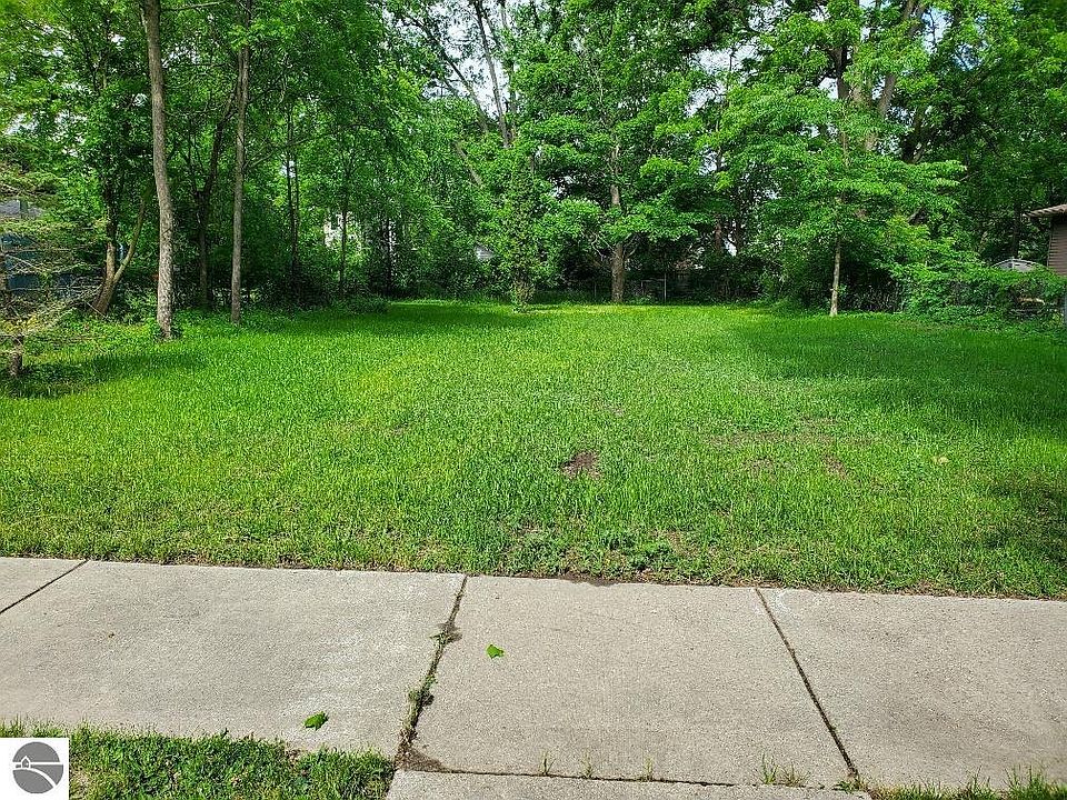 1st image of 620 S Pine St Lot 8