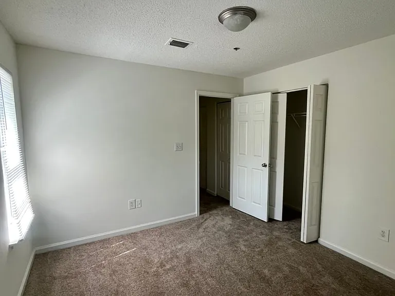 Wesley St. Claire Apartments at Lawrenceville — Photo 306