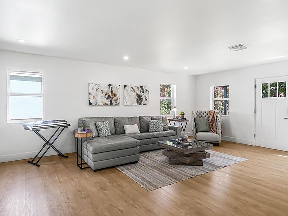 5th image of 1125 N K Street