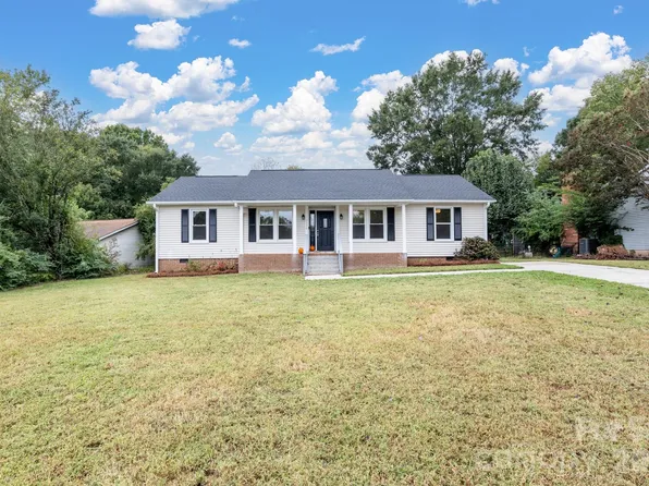 8530 Glenway Ct, Charlotte, NC 28226