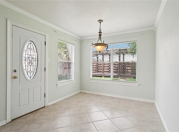 2nd image of 1109 Marlowe Ct