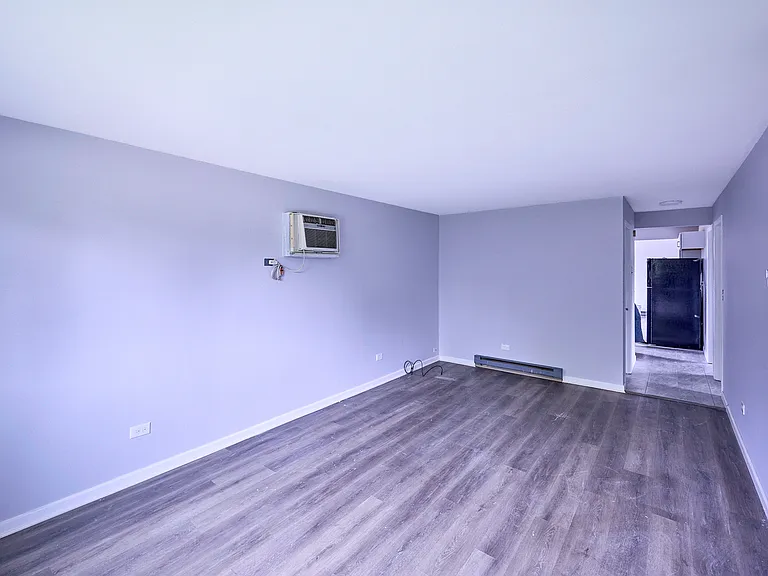 21W215 Tee Ln #3 — Photo 4
