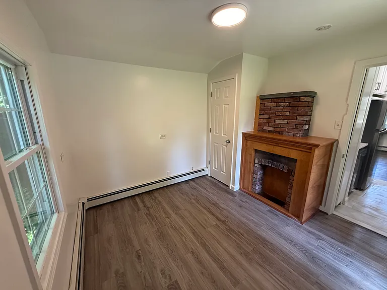 18 Lakeview Rd #B — Photo 15