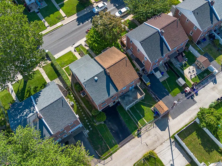 1108 Cobbs St — Photo 23