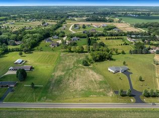 2776 Squaw Prairie Rd, Belvidere, IL 61008