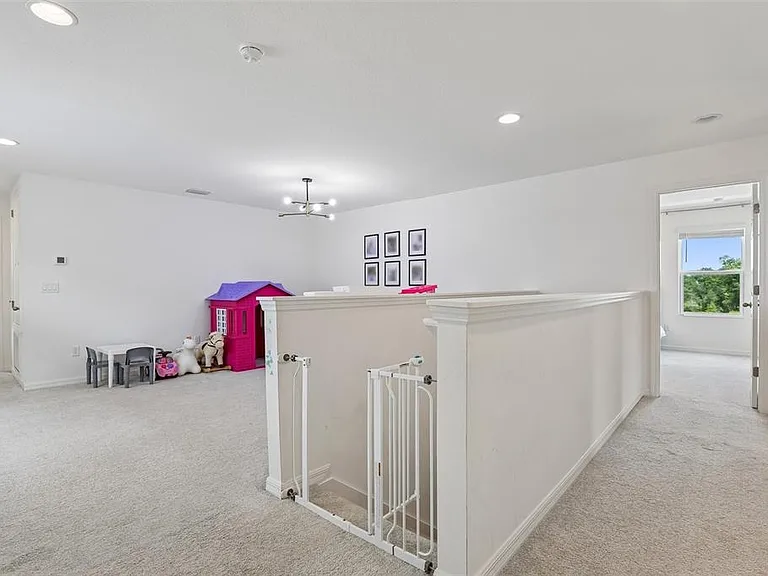 1581 Swan Swim Dr — Photo 24