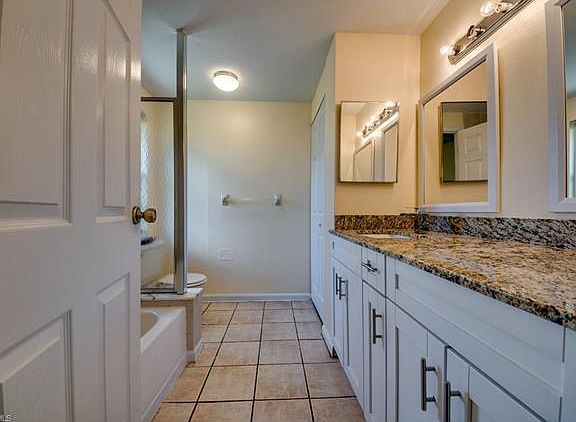4th image of 1106 SE 21st St