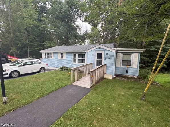 65 Upper Lake Dr, Wantage Twp., NJ 07461