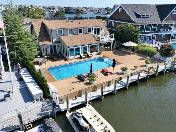 149 Squan Beach Dr, Mantoloking, NJ 08738