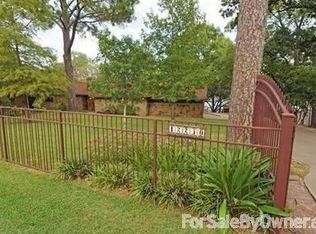 12230 Lake Forest Dr, Azle, TX 76020