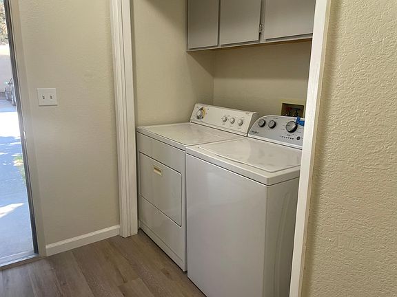 3rd image of 1941 Grande Cir APT 77