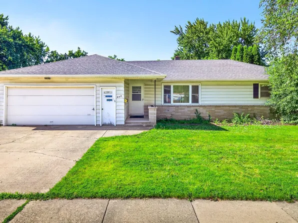 848 W Cecil St, Neenah, WI 54956