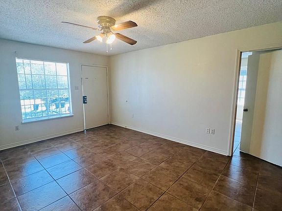 3rd image of 6358 Quinn Dr #C