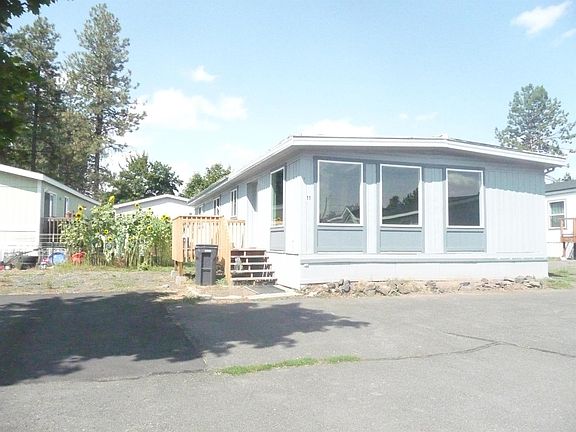 2nd image of 840 W 1st St Trailer 11