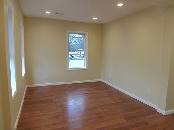 Large sun splashed living rm