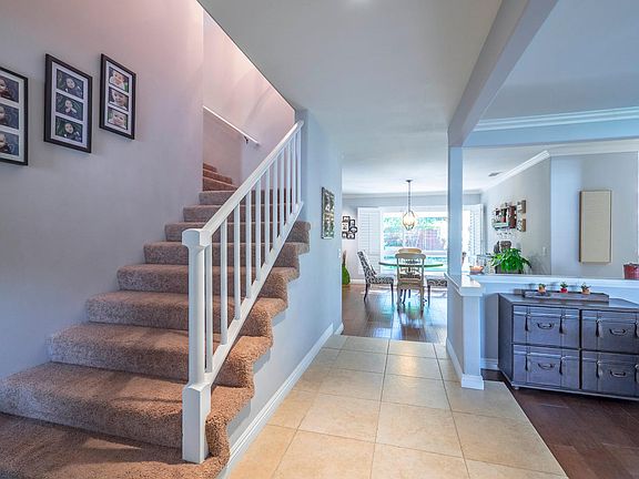 5th image of 32000 Foxmoor Ct