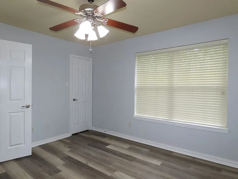 7609 Abbeywood Ct — Photo 34