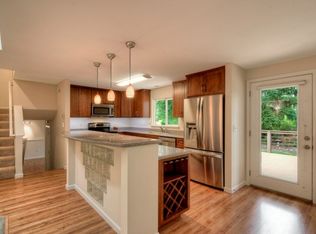 112 176th Ave E, Lake Tapps, WA 98391