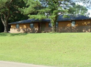711 Sherman Ave, Vicksburg, MS 39183