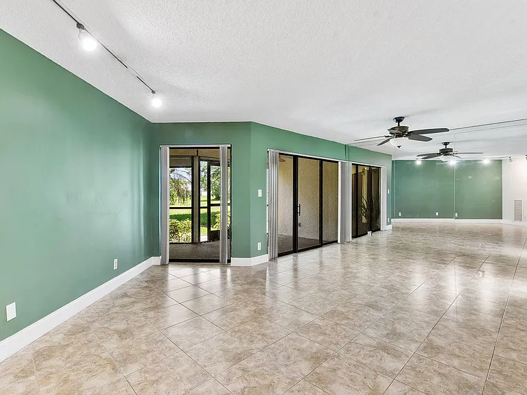 5800 Camino Del Sol #102 — Photo 9