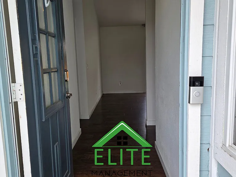 5136 Francis St — Photo 10